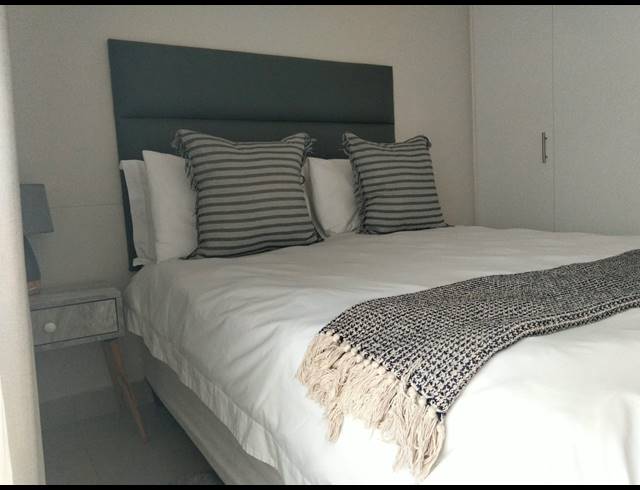 2 BEDROOM APARTMENT FOR SALE IN UMHLANGA RIDGE